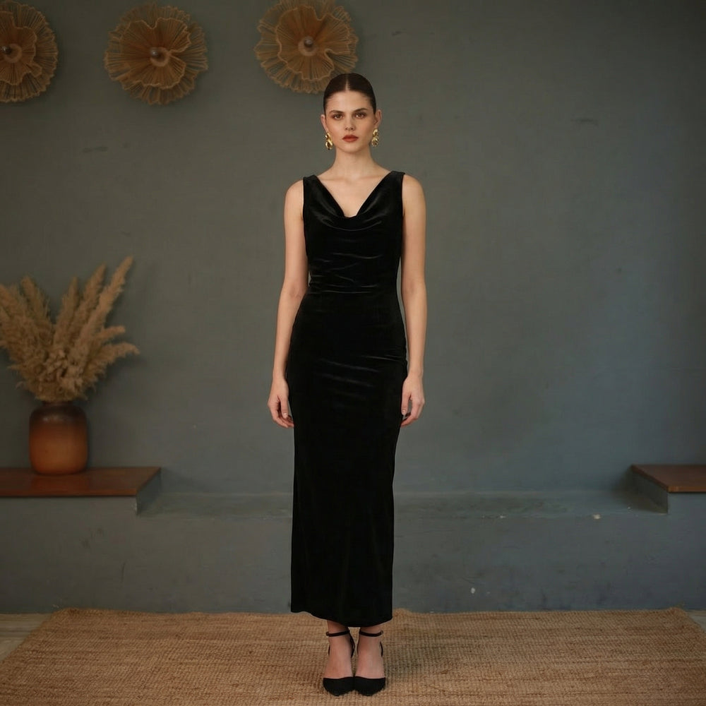 Long cowl dress – flowing fabric detail by Ozel