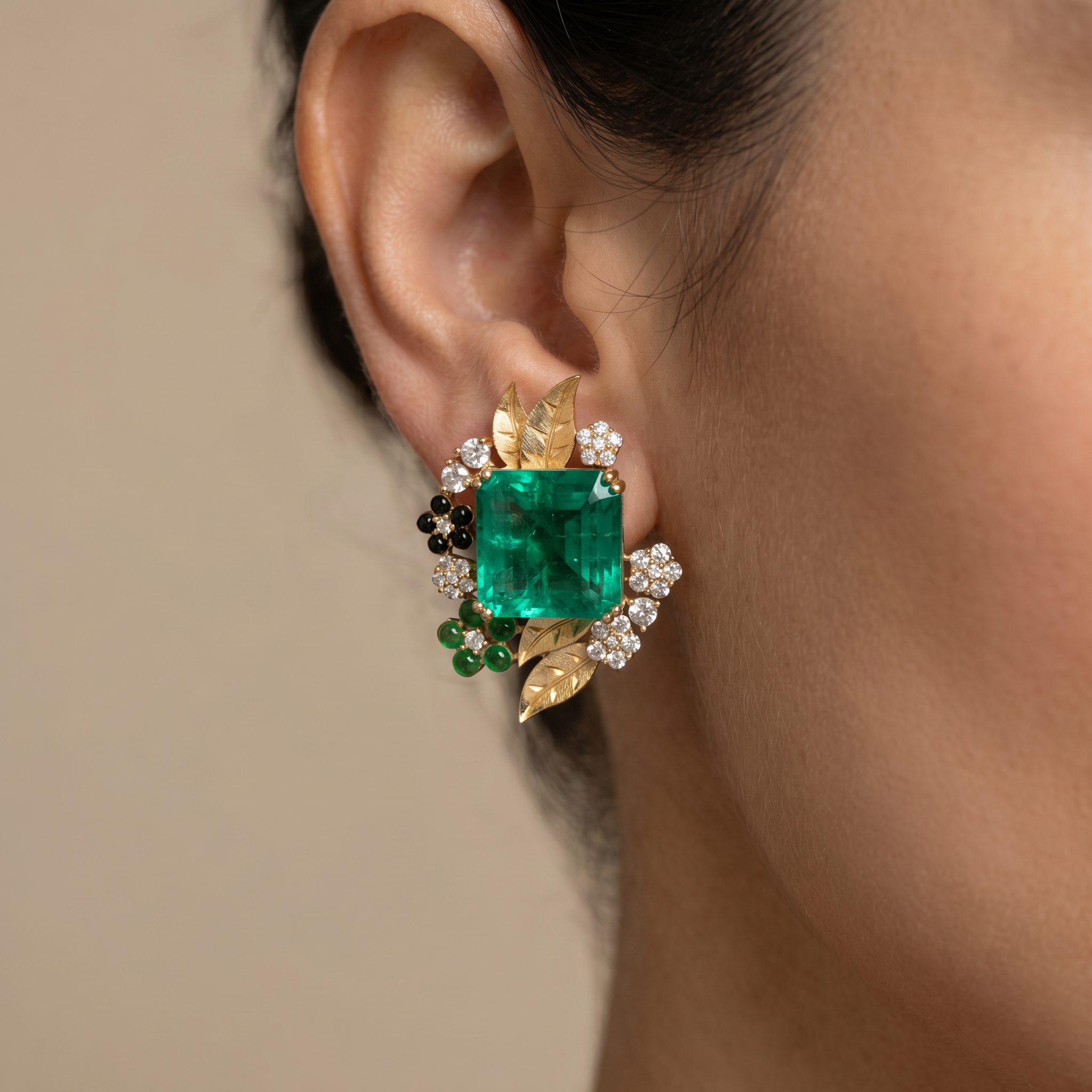 Enchanted Garden – emerald choker set by Ozel