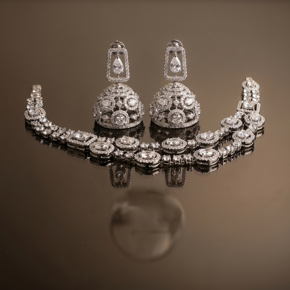 Kairavi heritage elegance necklace set – detail view by Ozel