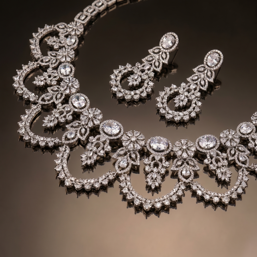 Mrinal regal diamond cascade set – detail view by Ozel