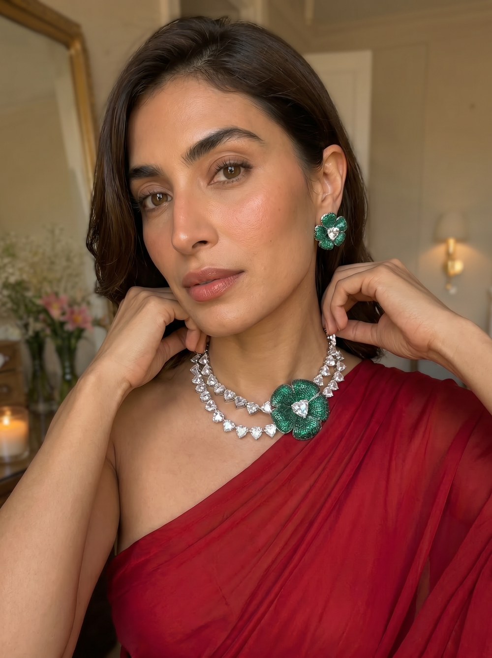 Aurélia bloom necklace and stud earrings set – worn on neck by Ozel