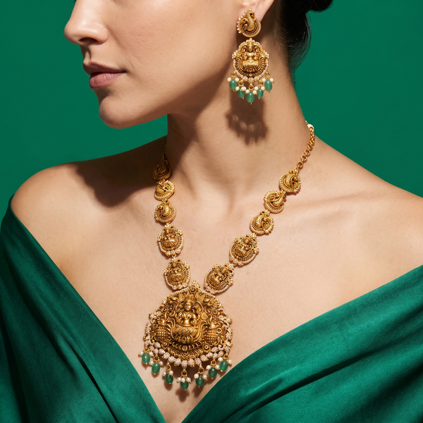 Lakshmi Pendant Necklace Set