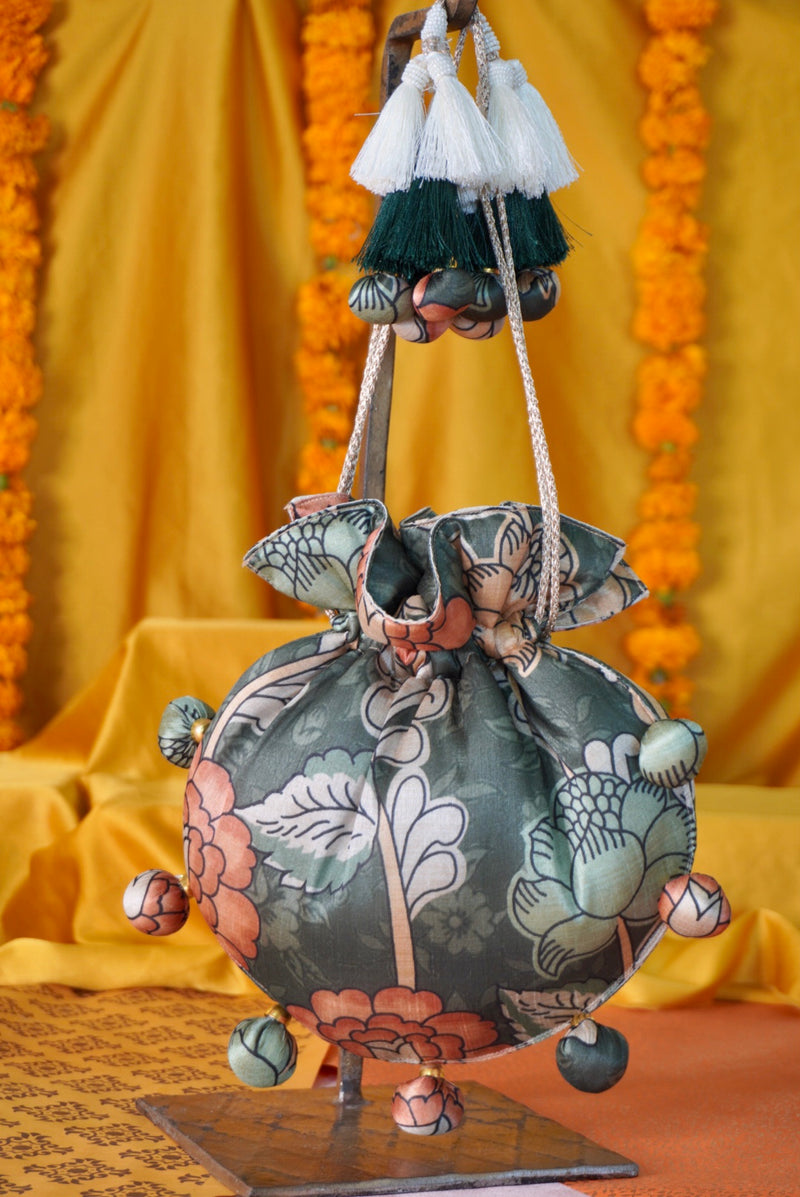 Kalamkari print potlis U shape bag