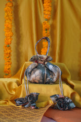 Kalamkari print Gol potli bag