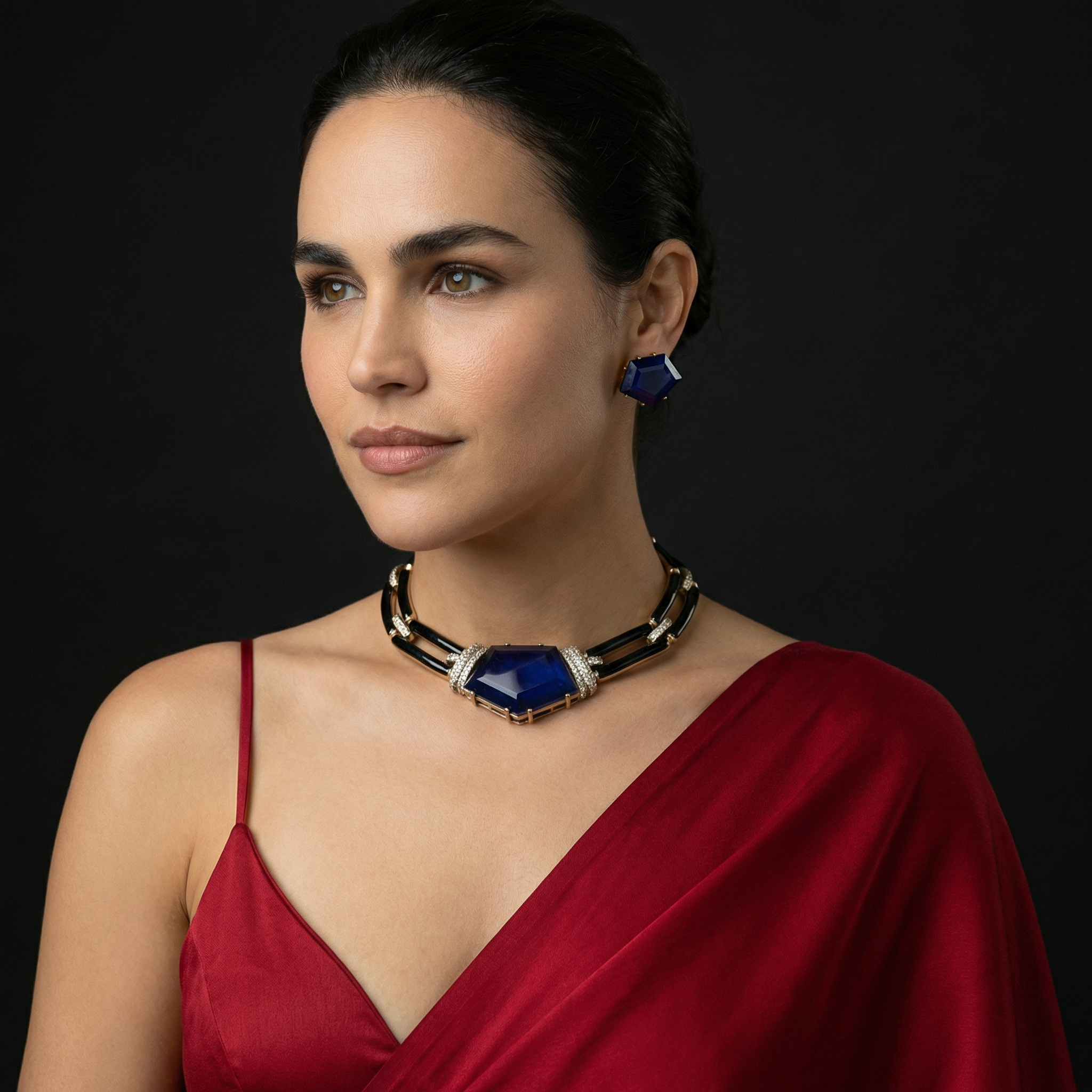 Lavéira – noir necklace set by Ozel