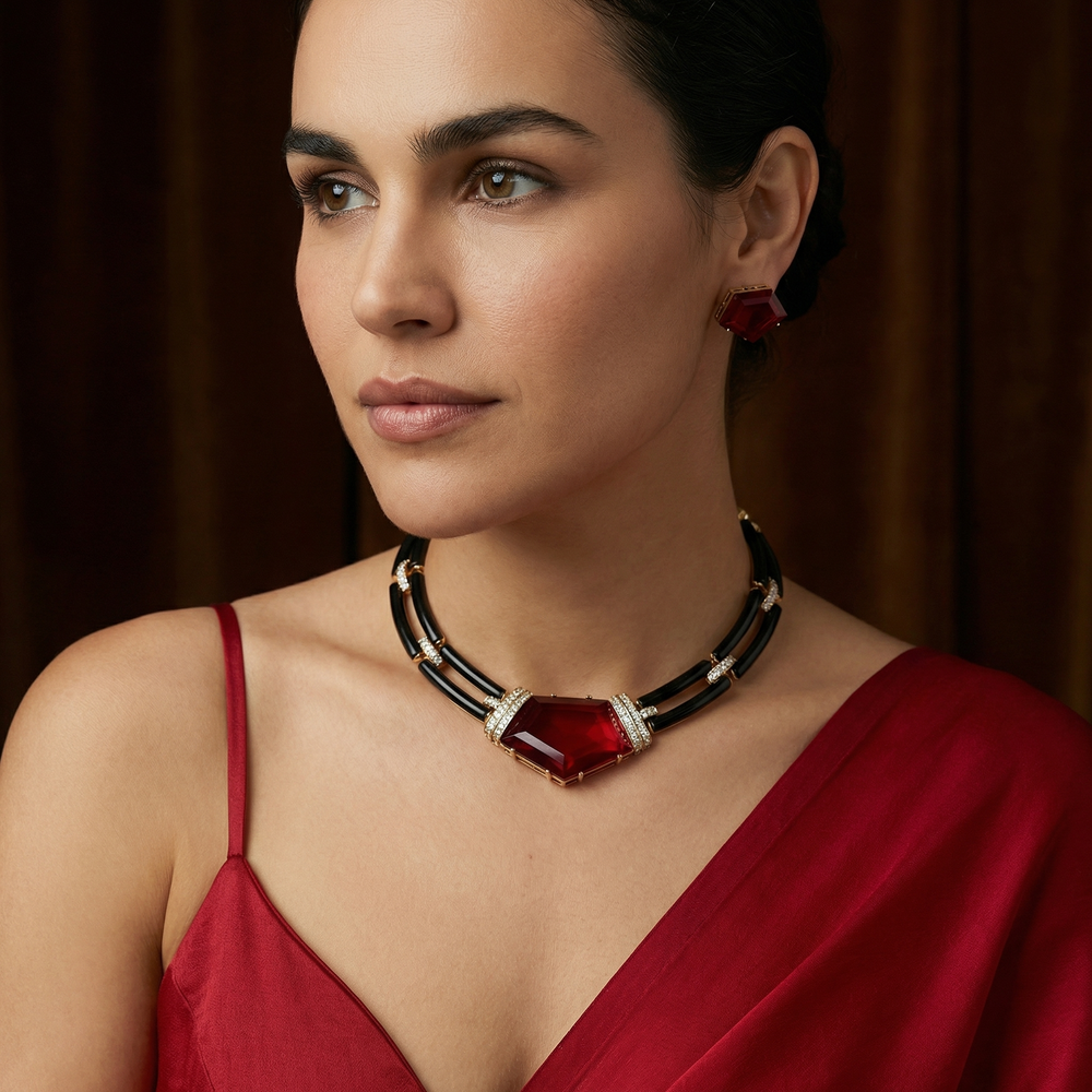 Lavéira – noir necklace set by Ozel