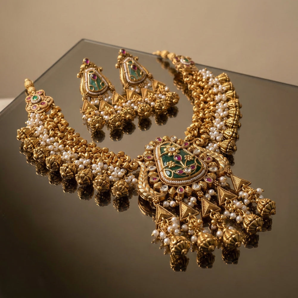 Kanaka – traditional haar set by Ozel