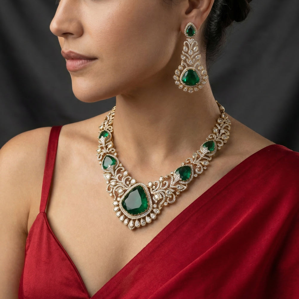 Mirai – necklace set by Ozel