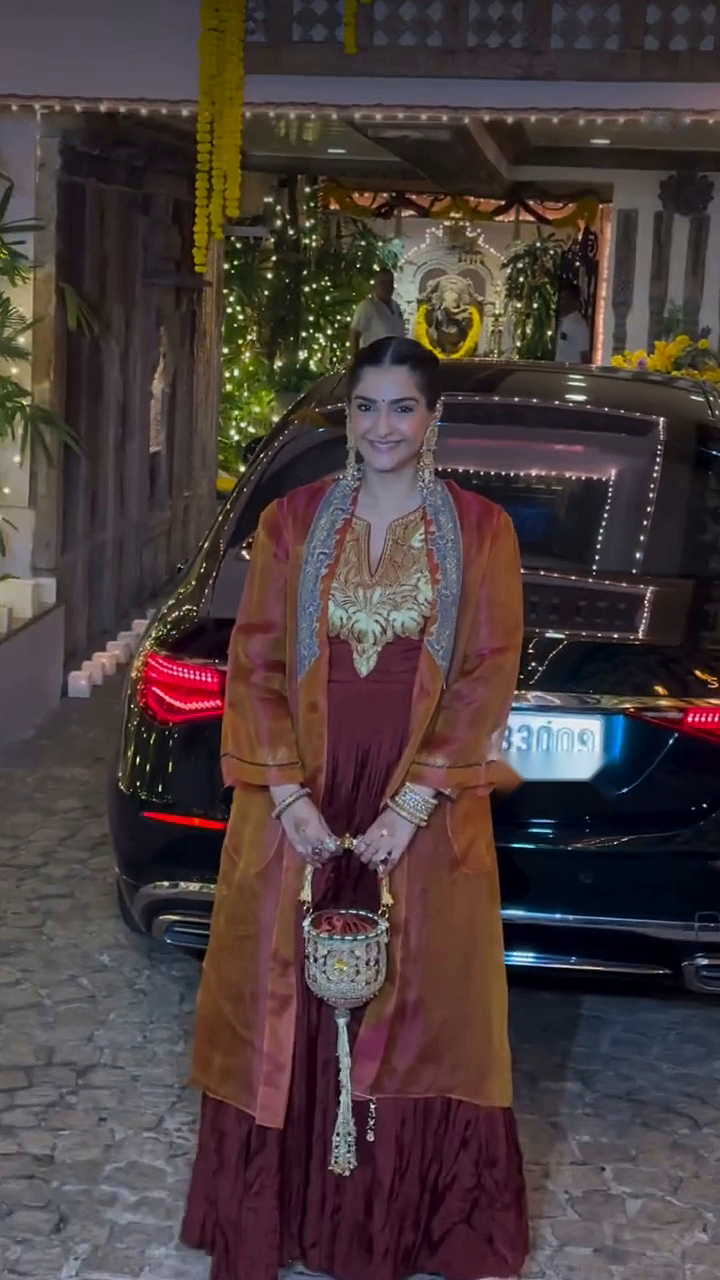 Sonam Kapoor with Lionela Hasli Bucket Bag - Rust