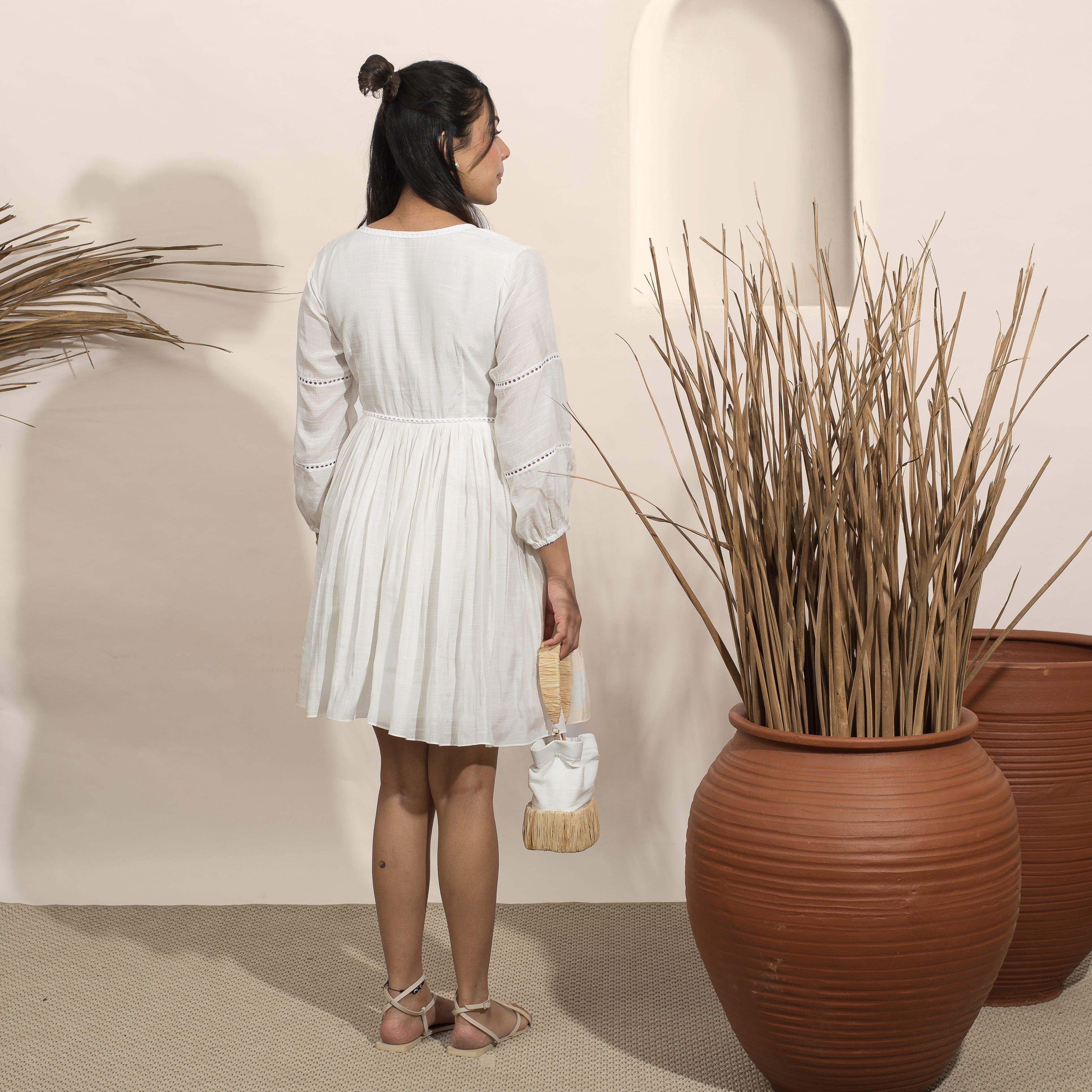 Bonita White V Neck Short Dress - Ozel