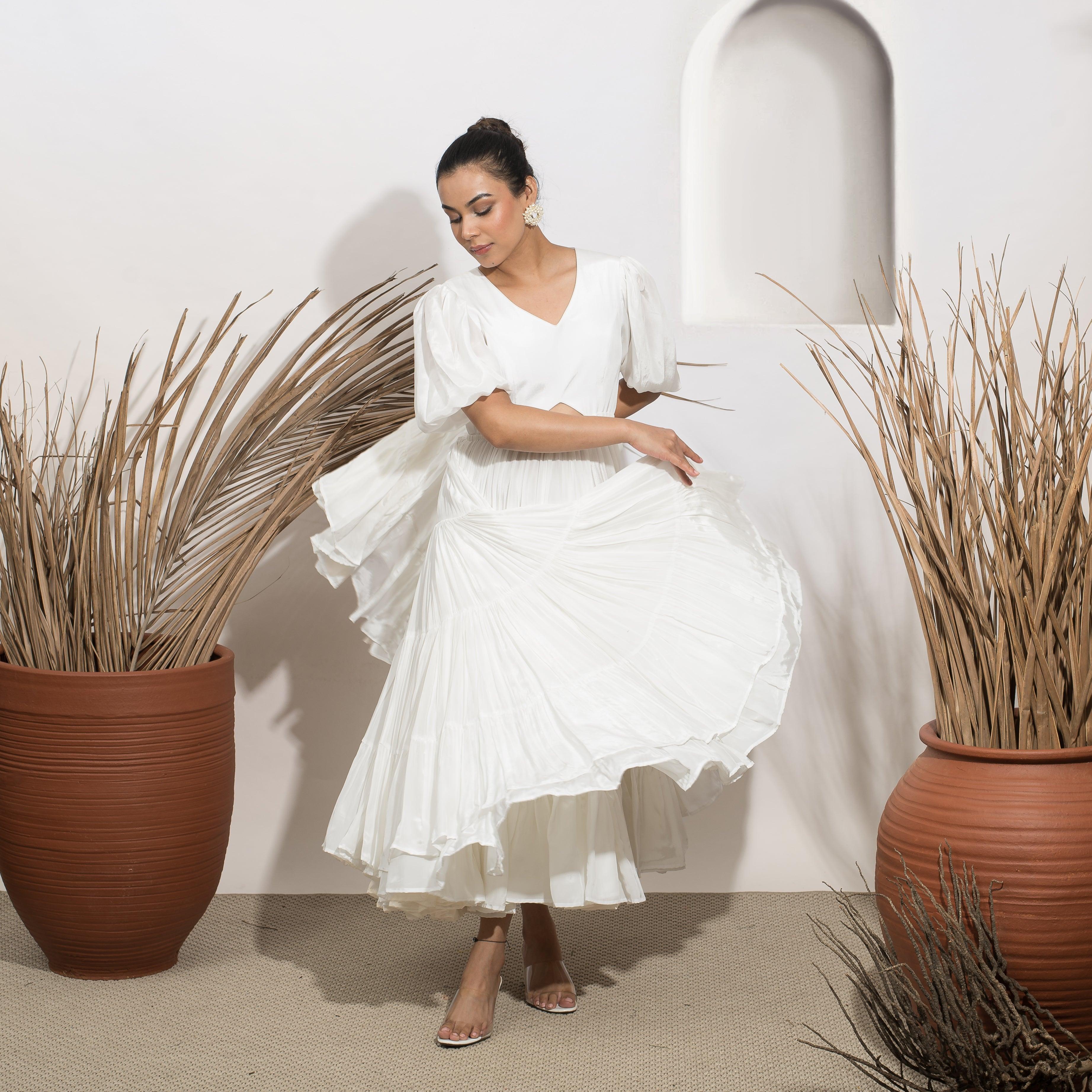 Bella Flare Dress With Cut Out - Ozel