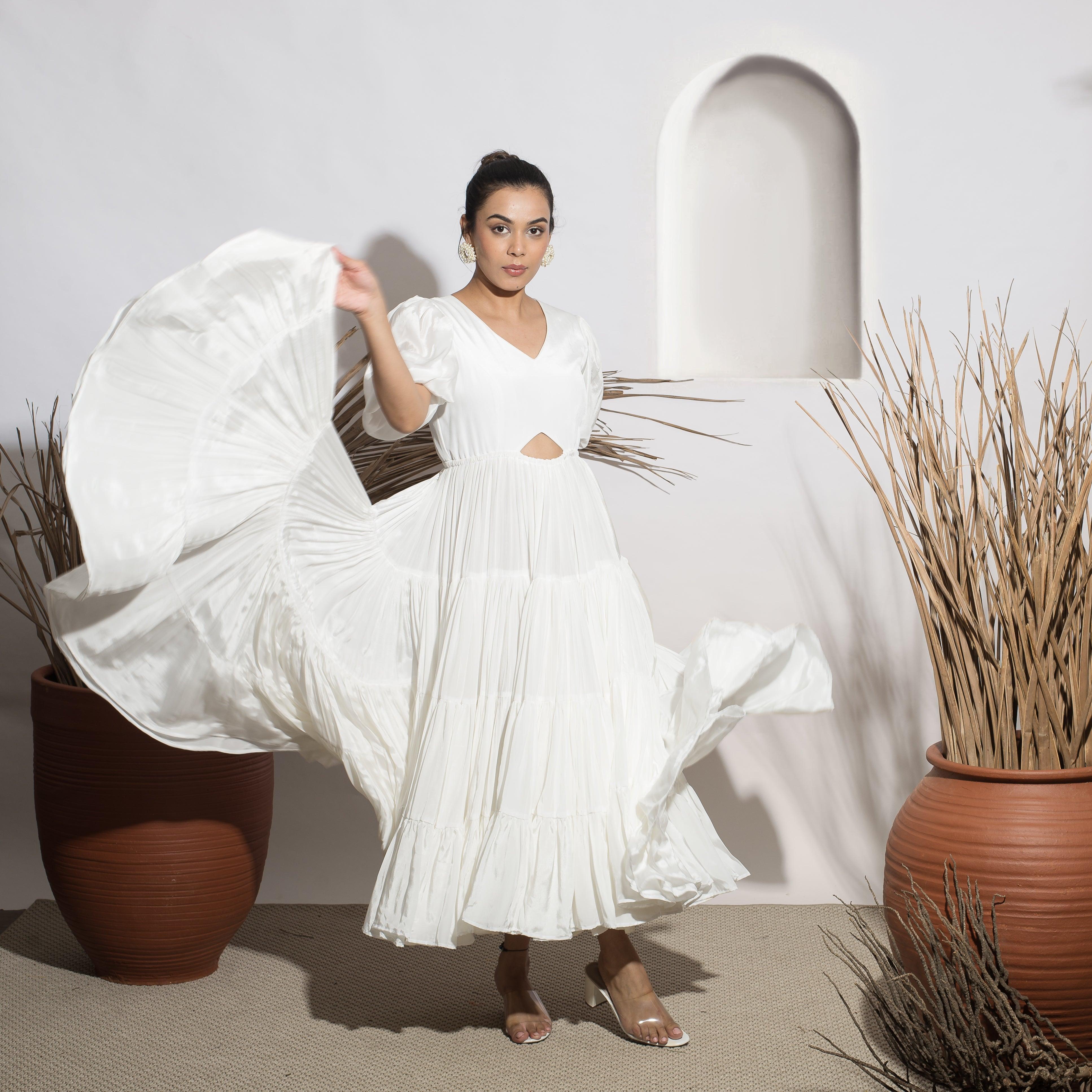 Bella Flare Dress With Cut Out - Ozel