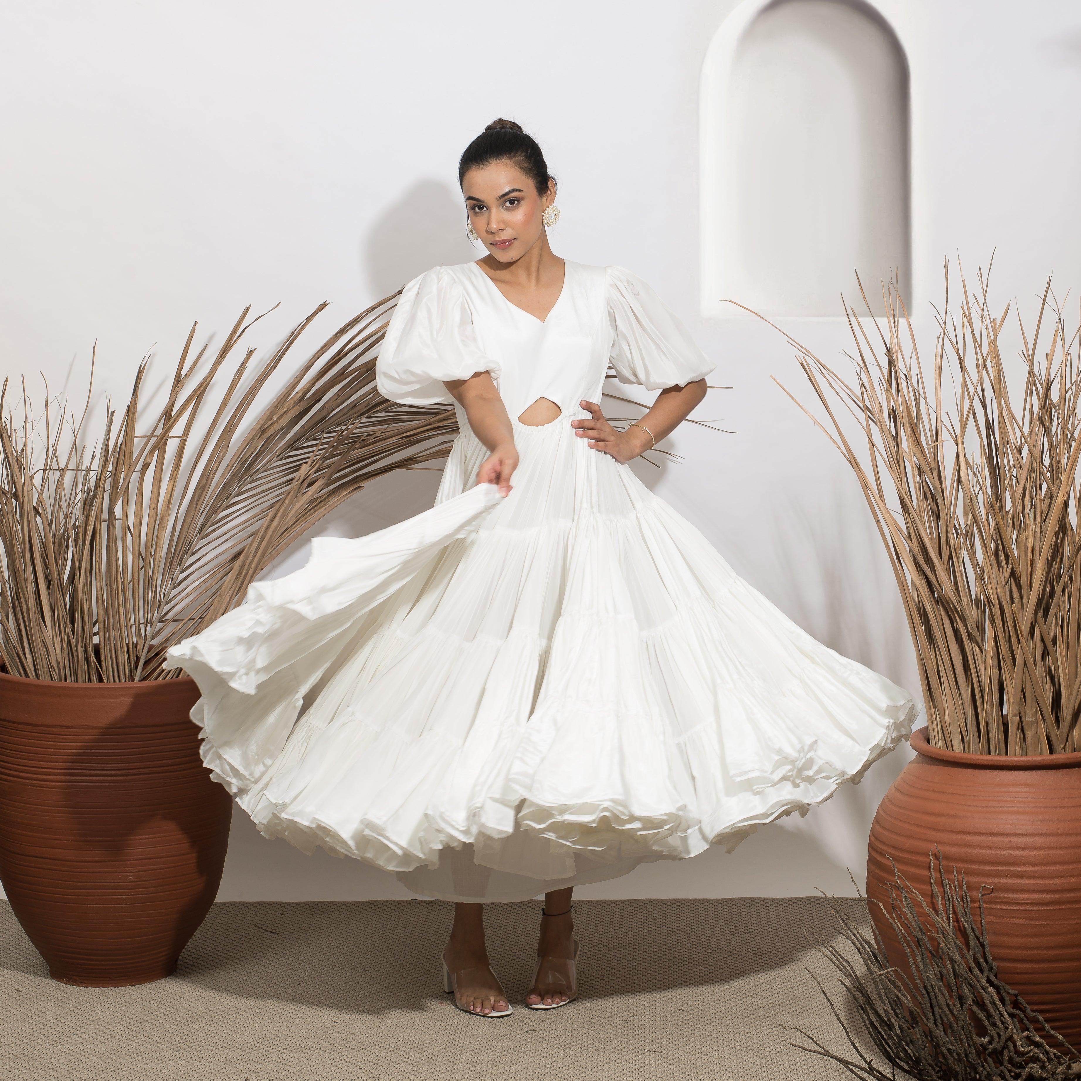 Bella Flare Dress With Cut Out - Ozel