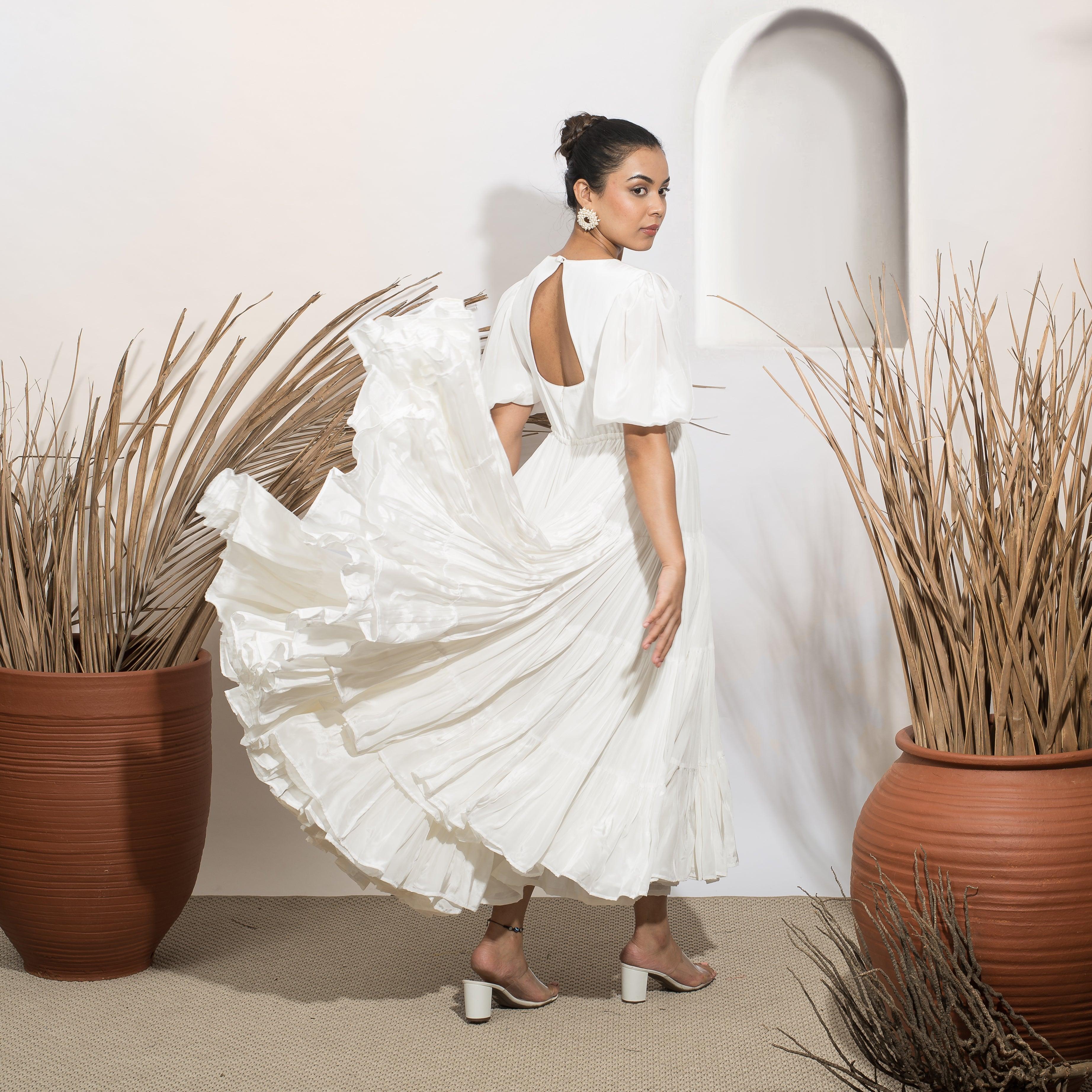 Bella Flare Dress With Cut Out - Ozel