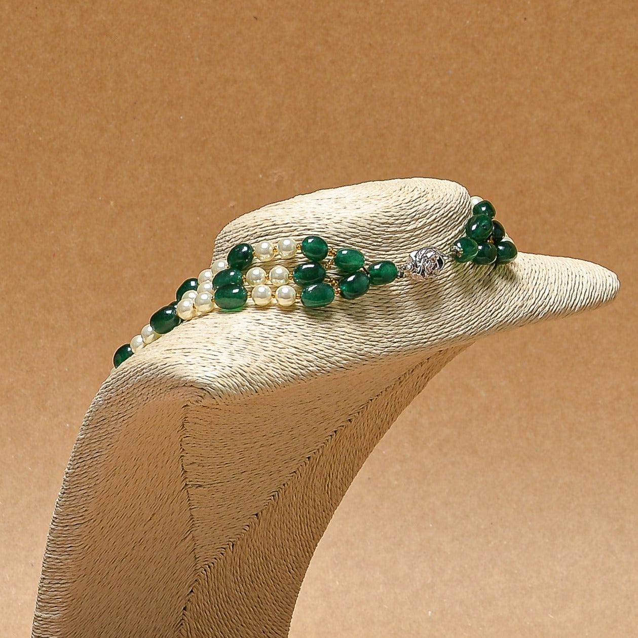 Stone and Pearl Necklace - Ozel