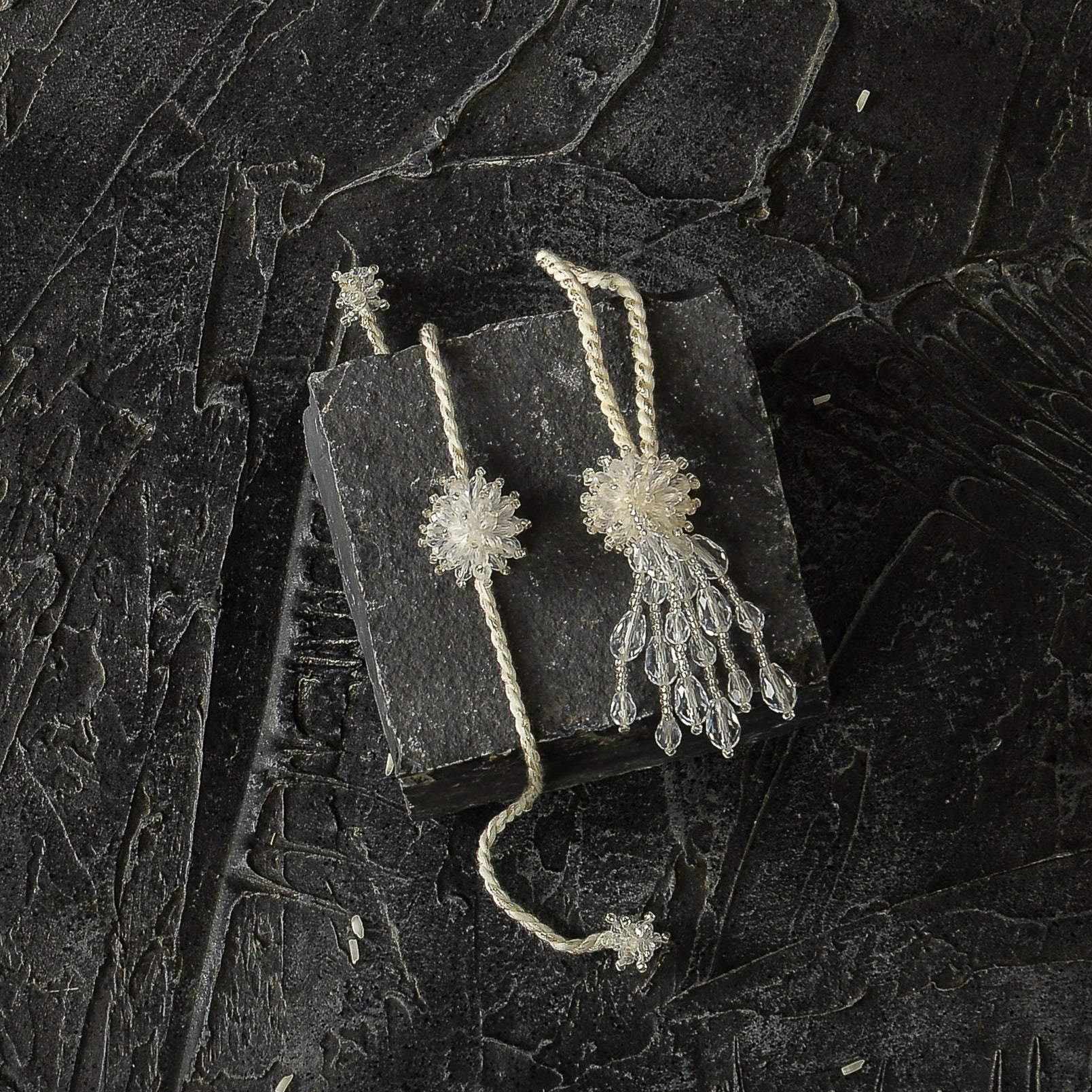 Ishan Silver Crystal Rakhi Lumba - Ozel