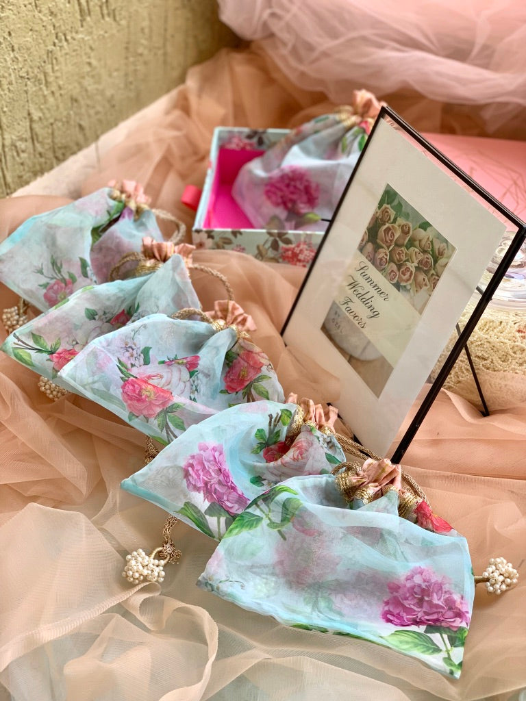 Touch me not Summer Wedding Favors - Ozel