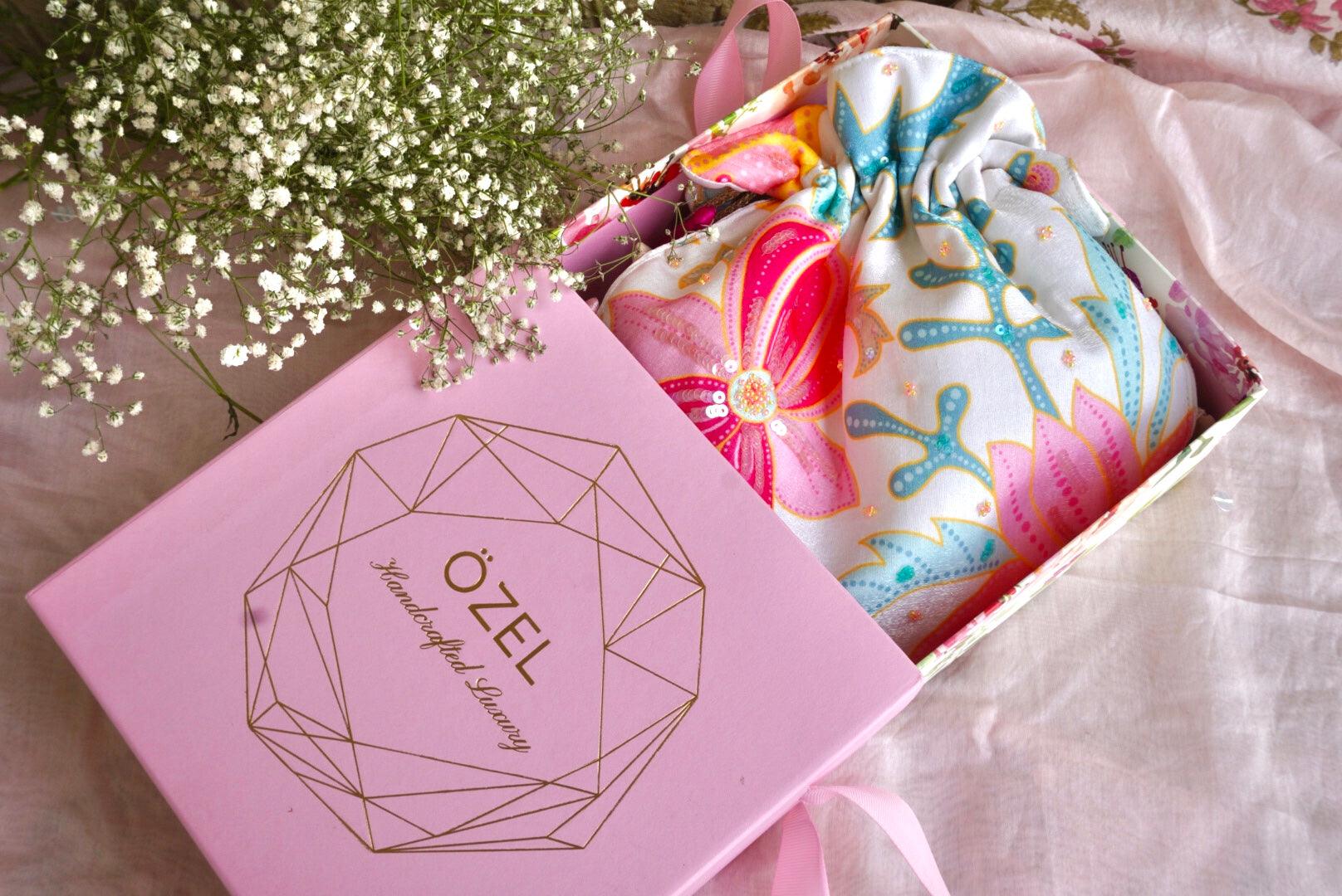 Gulaabi Floral Potli Bag - Ozel