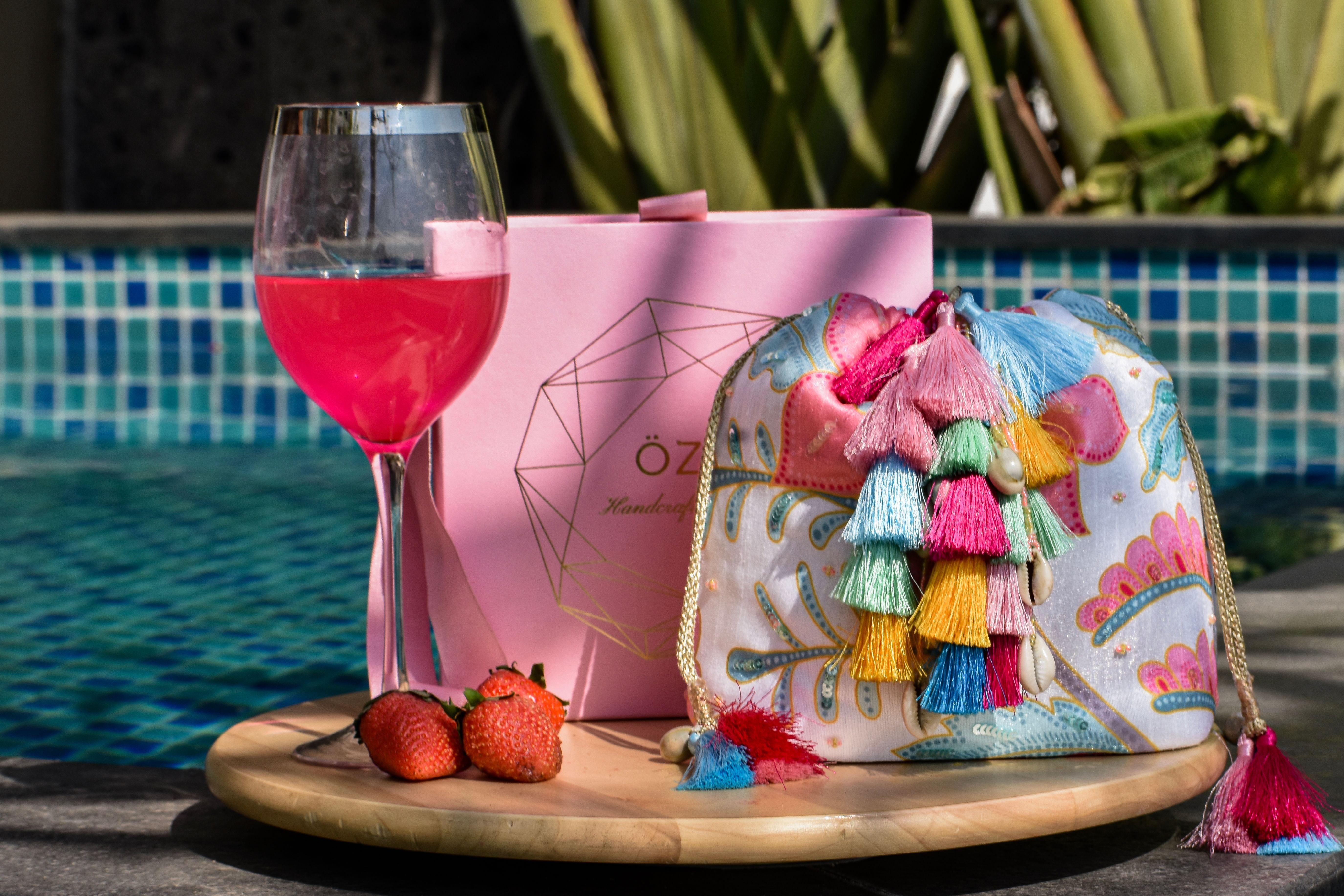 Gulaabi Floral Bucket Bag - Ozel
