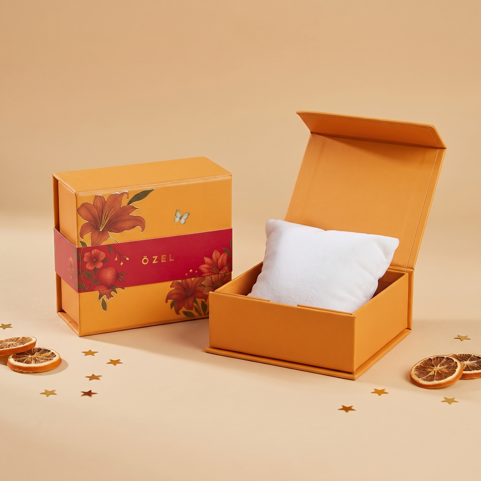 Keepsake box with ivory pillow